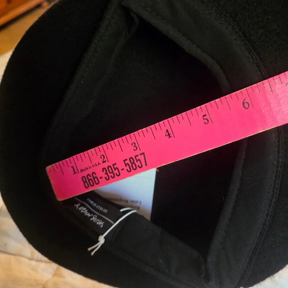 & Other Stories Newsboy Cap Women M Black NWT 100% Wool Paris Atelier Hat